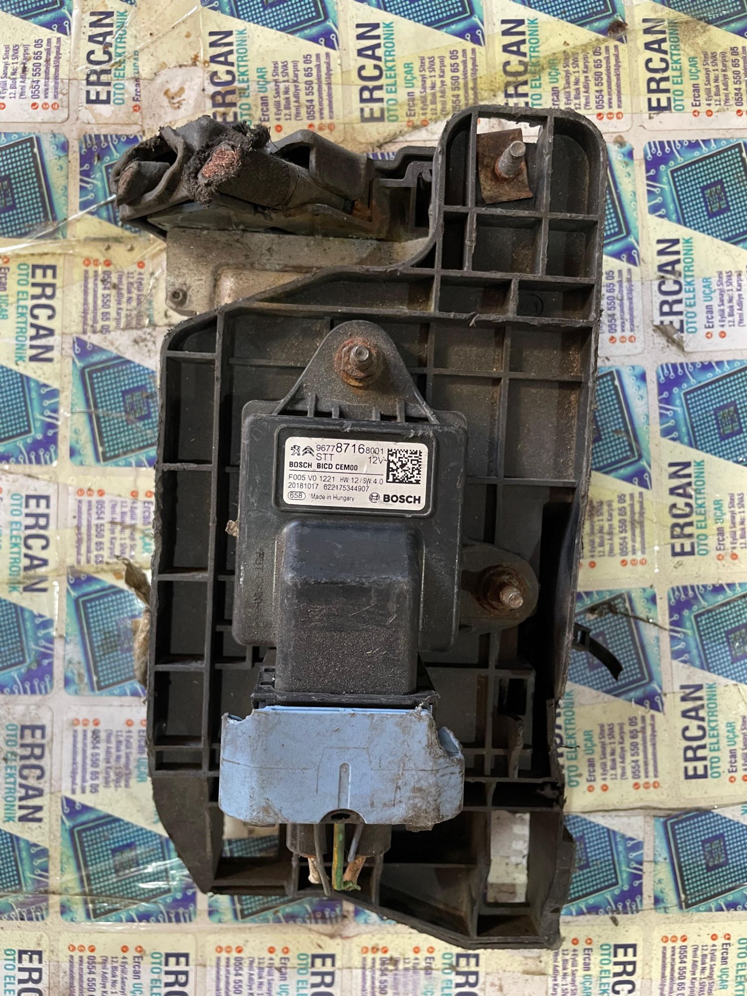 967787168001 Peugeot 208 Start Stop Beyni